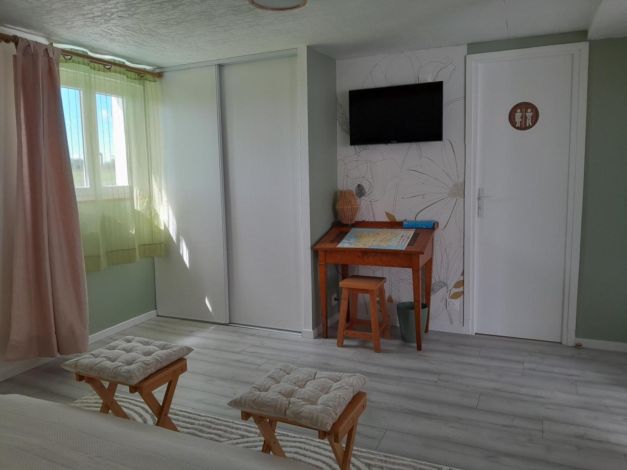 Chambres D Hotes Au P'Tit Bonheur Campagnard Jarnosse Kamer foto